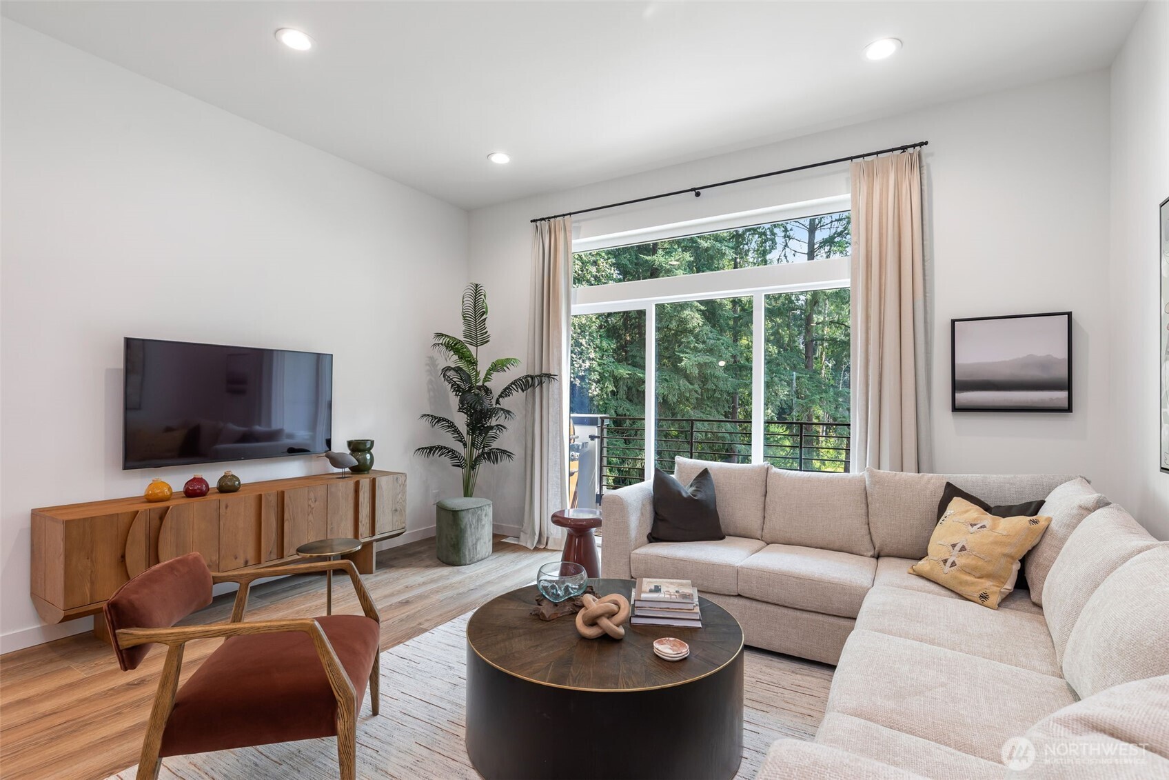 1139 129th Court NE, Bellevue, WA 98005