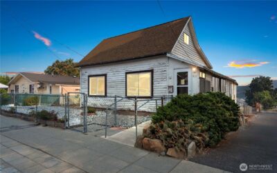 415 Walker St , Wenatchee, WA 98801 - Photo 1