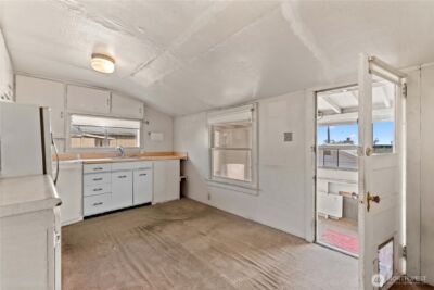 415 Walker St , Wenatchee, WA 98801 - Photo 13