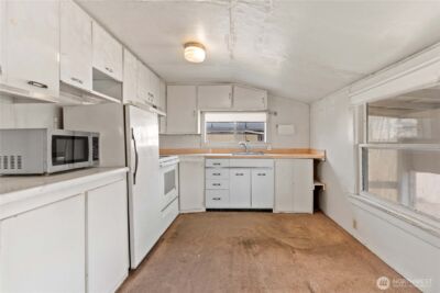 415 Walker St , Wenatchee, WA 98801 - Photo 14