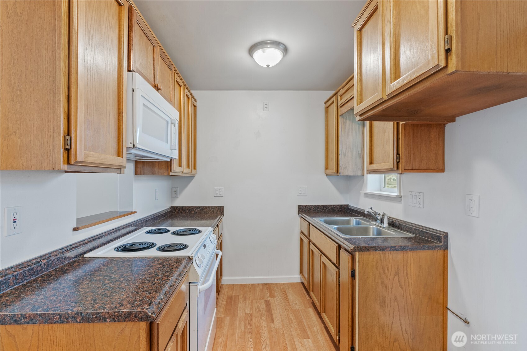 1513 W Market Street , Aberdeen, WA 98520