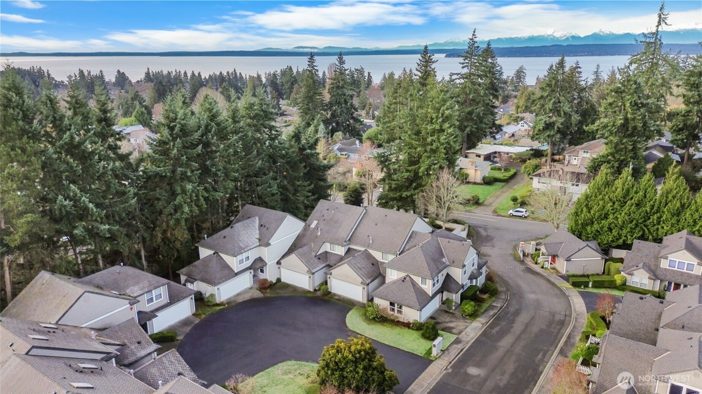 1439 NW 202nd Lane , Shoreline, WA 98177