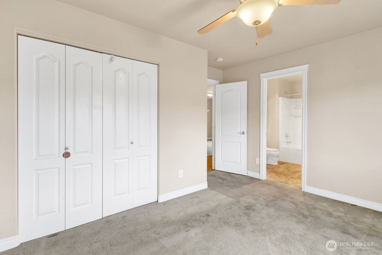 814 E Kellogg Road , Bellingham, WA 98226