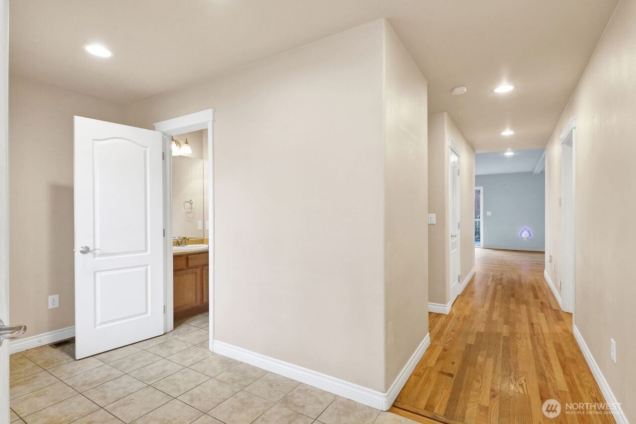 814 E Kellogg Road , Bellingham, WA 98226