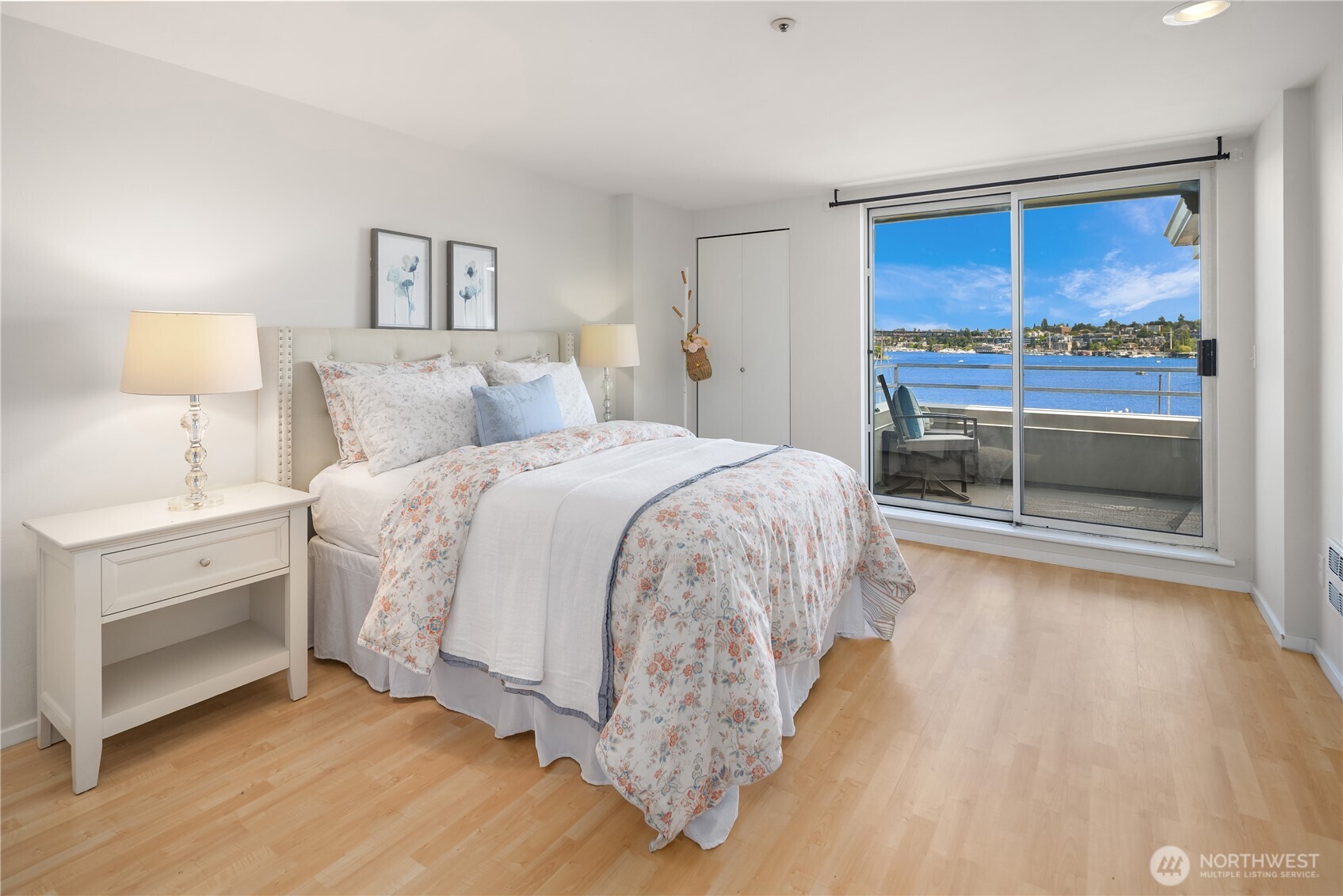 2400 8th Avenue N #2, Seattle, WA 98109