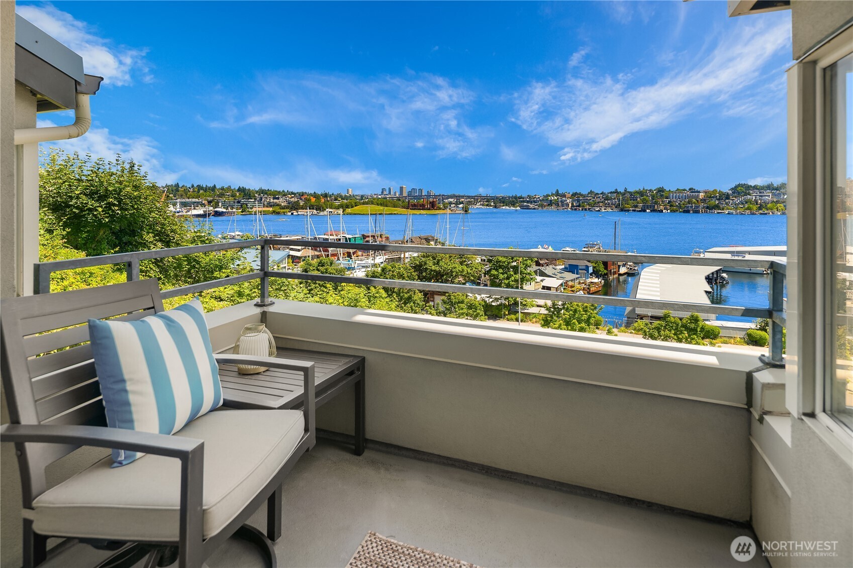 2400 8th Avenue N #2, Seattle, WA 98109