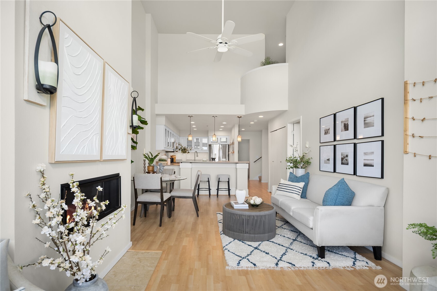 2400 8th Avenue N #2, Seattle, WA 98109