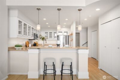 2400 8th Avenue N #2, Seattle, WA 98109 - Photo 8