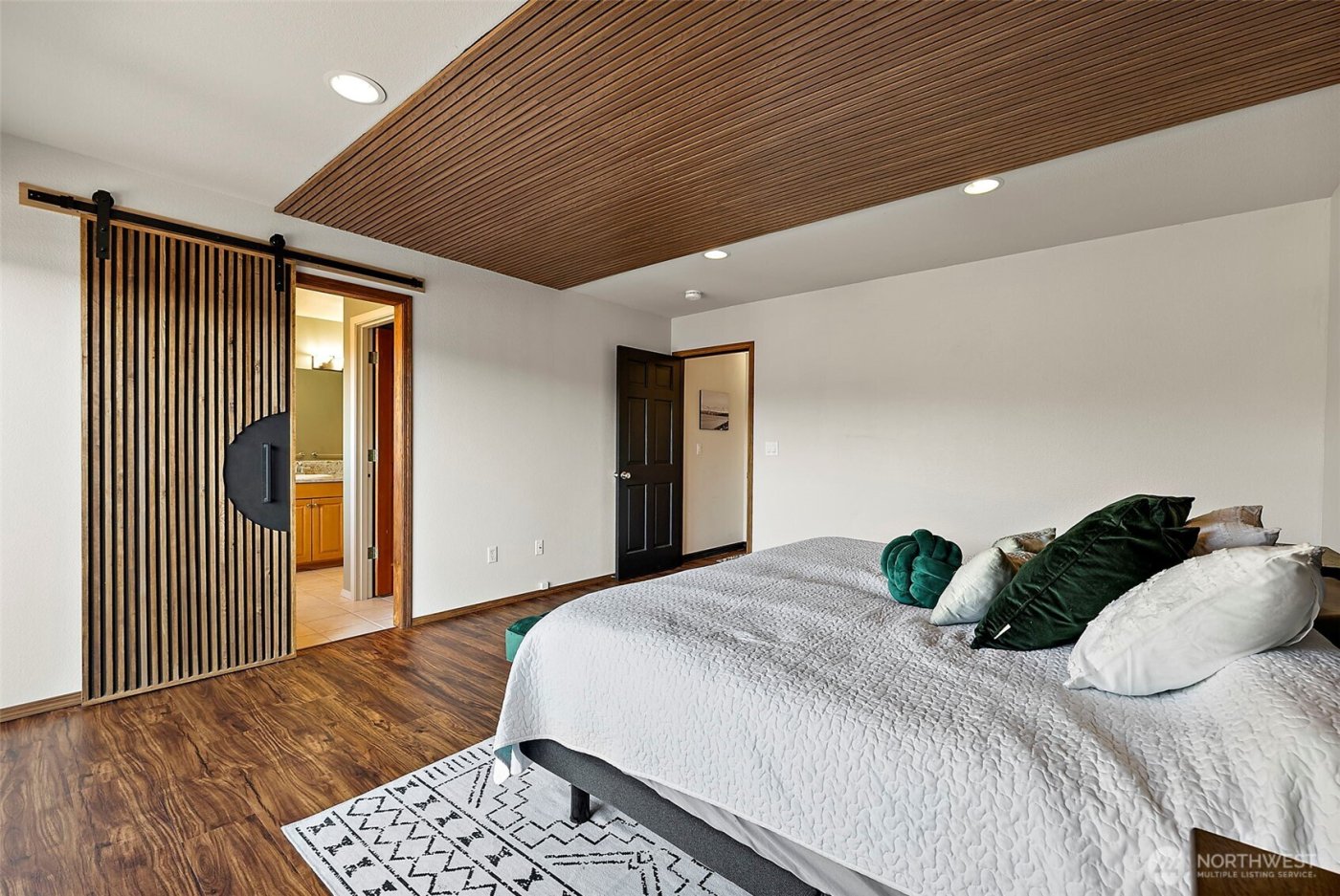 10207 Melody Lane SW, Lakewood, WA 98498