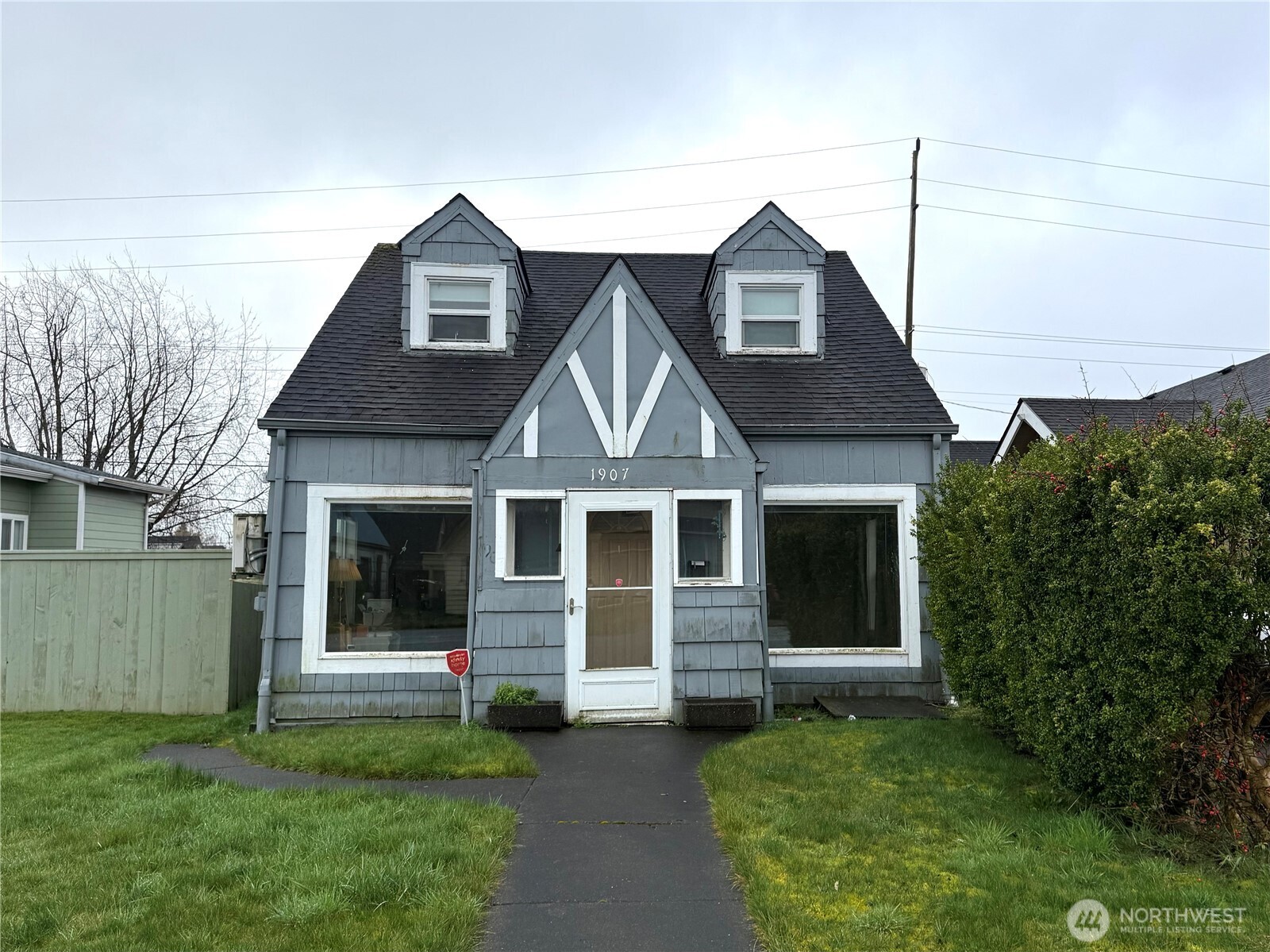 1907 Simpson Avenue , Aberdeen, WA 98520