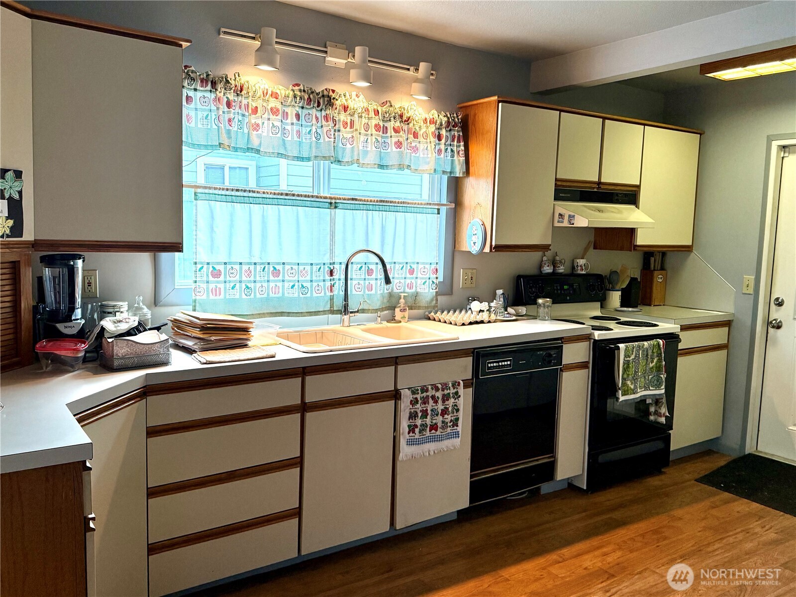 1907 Simpson Avenue , Aberdeen, WA 98520