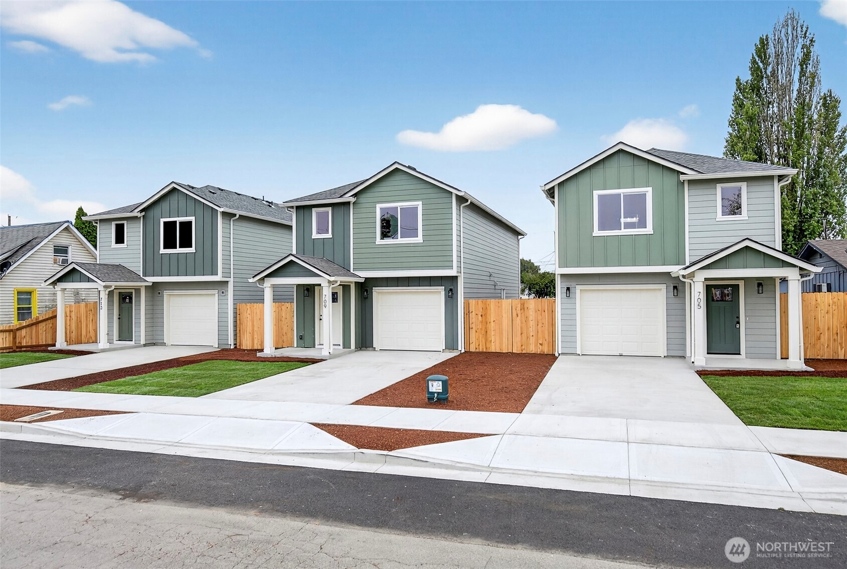 709 S 9th Avenue , Kelso, WA 98626