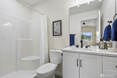 709 S 9th Avenue , Kelso, WA 98626 - Photo 18