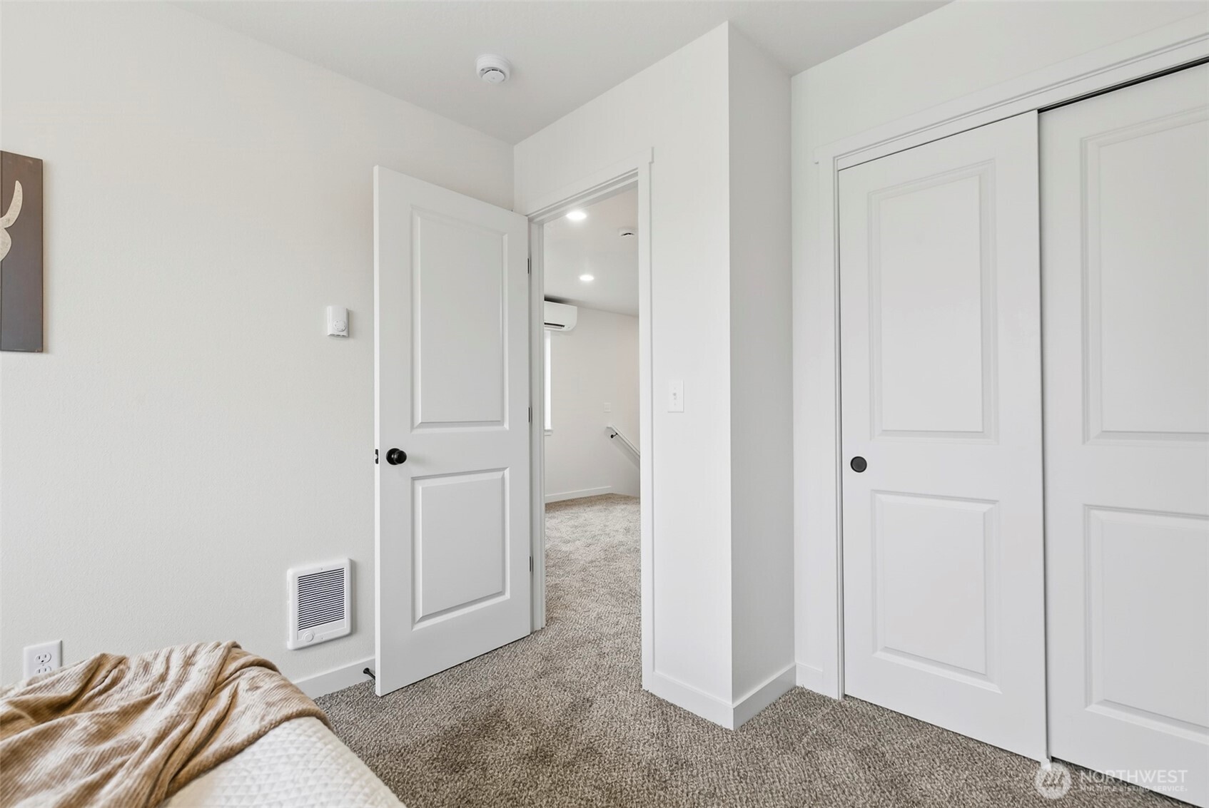 709 S 9th Avenue , Kelso, WA 98626