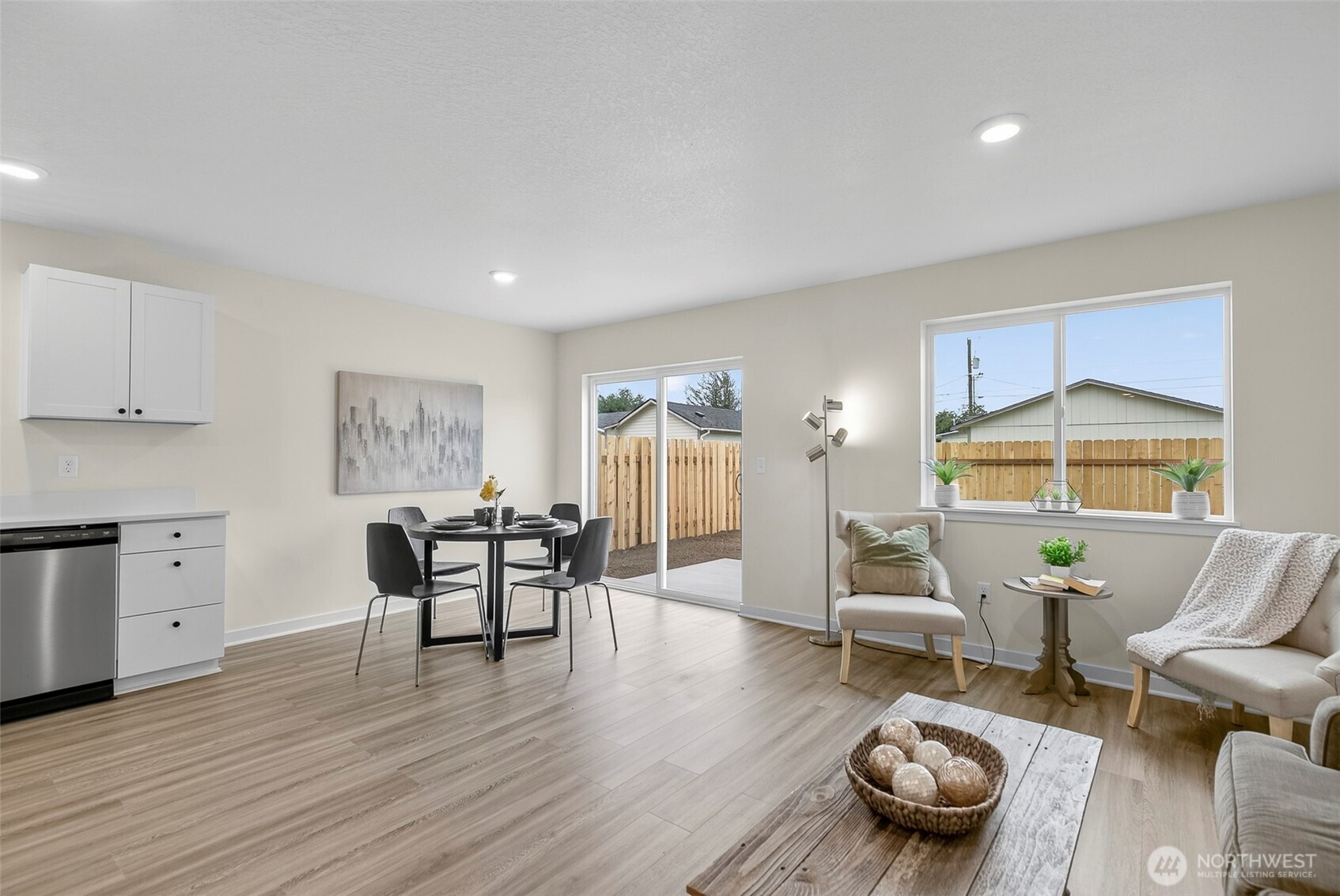 709 S 9th Avenue , Kelso, WA 98626