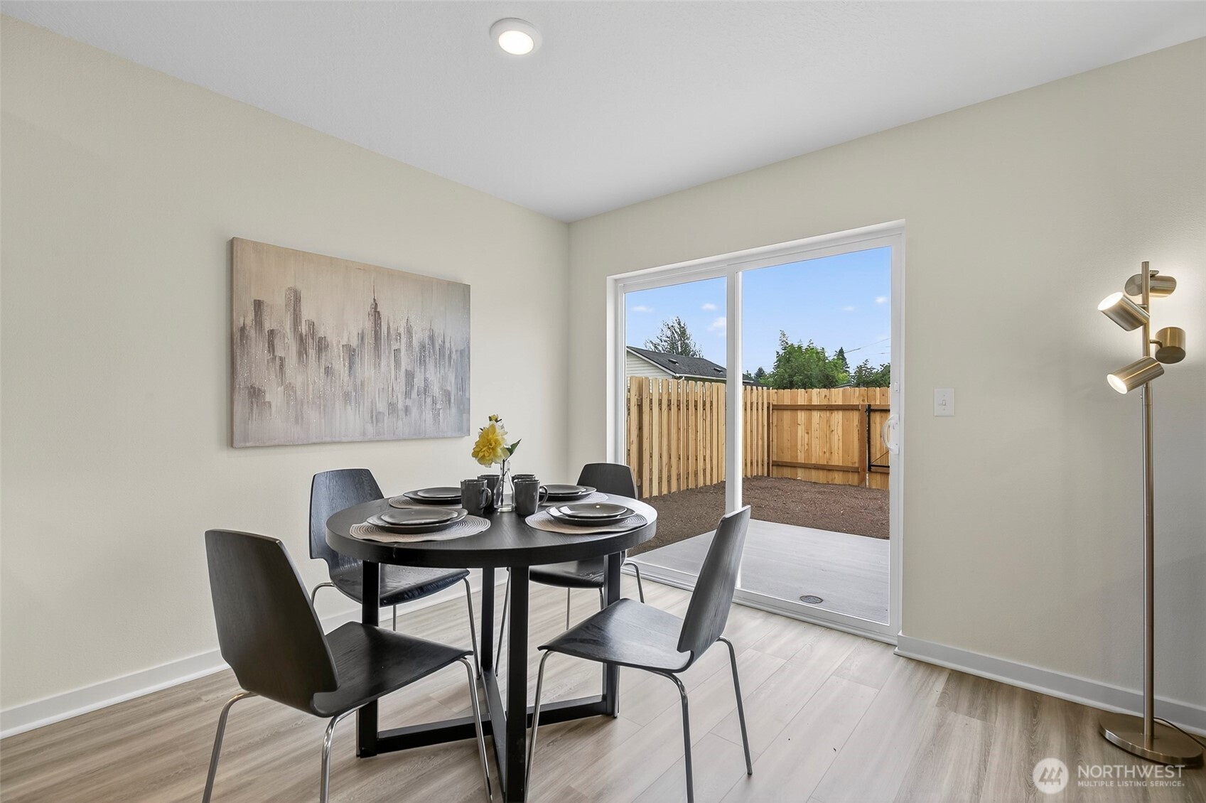 709 S 9th Avenue , Kelso, WA 98626