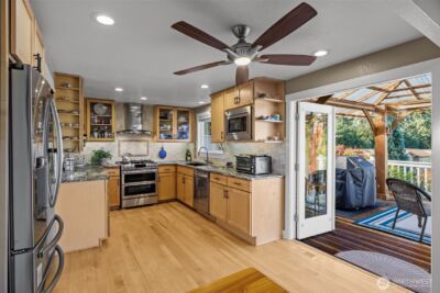 11303 126th Avenue NE, Kirkland, WA 98033 - Photo 11