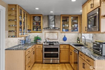 11303 126th Avenue NE, Kirkland, WA 98033 - Photo 9