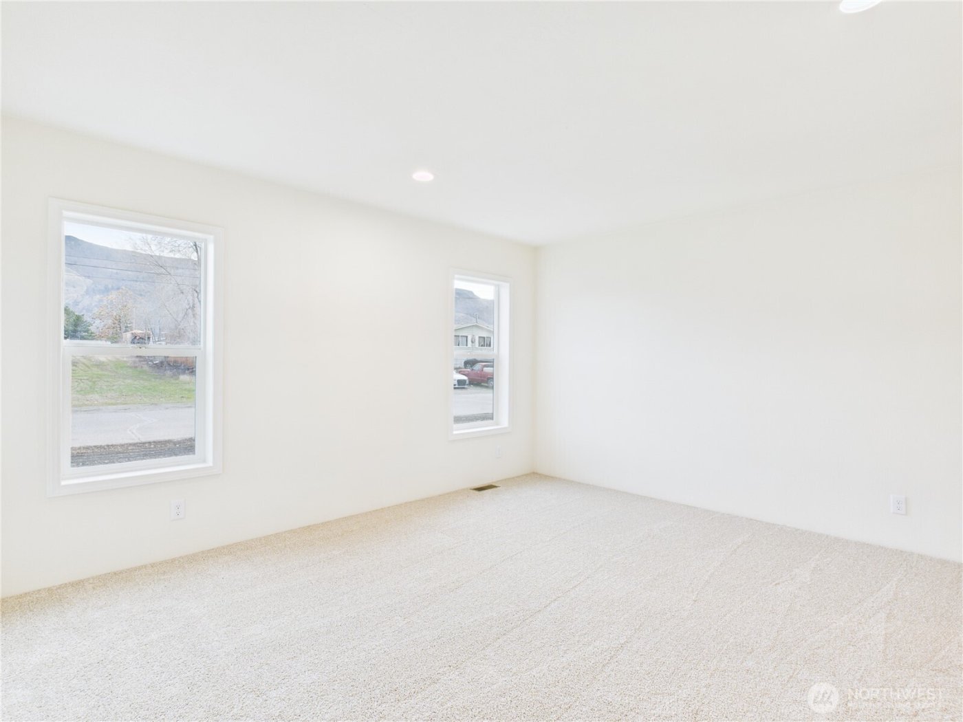 403 2nd Street SW, Rock Island, WA 98850