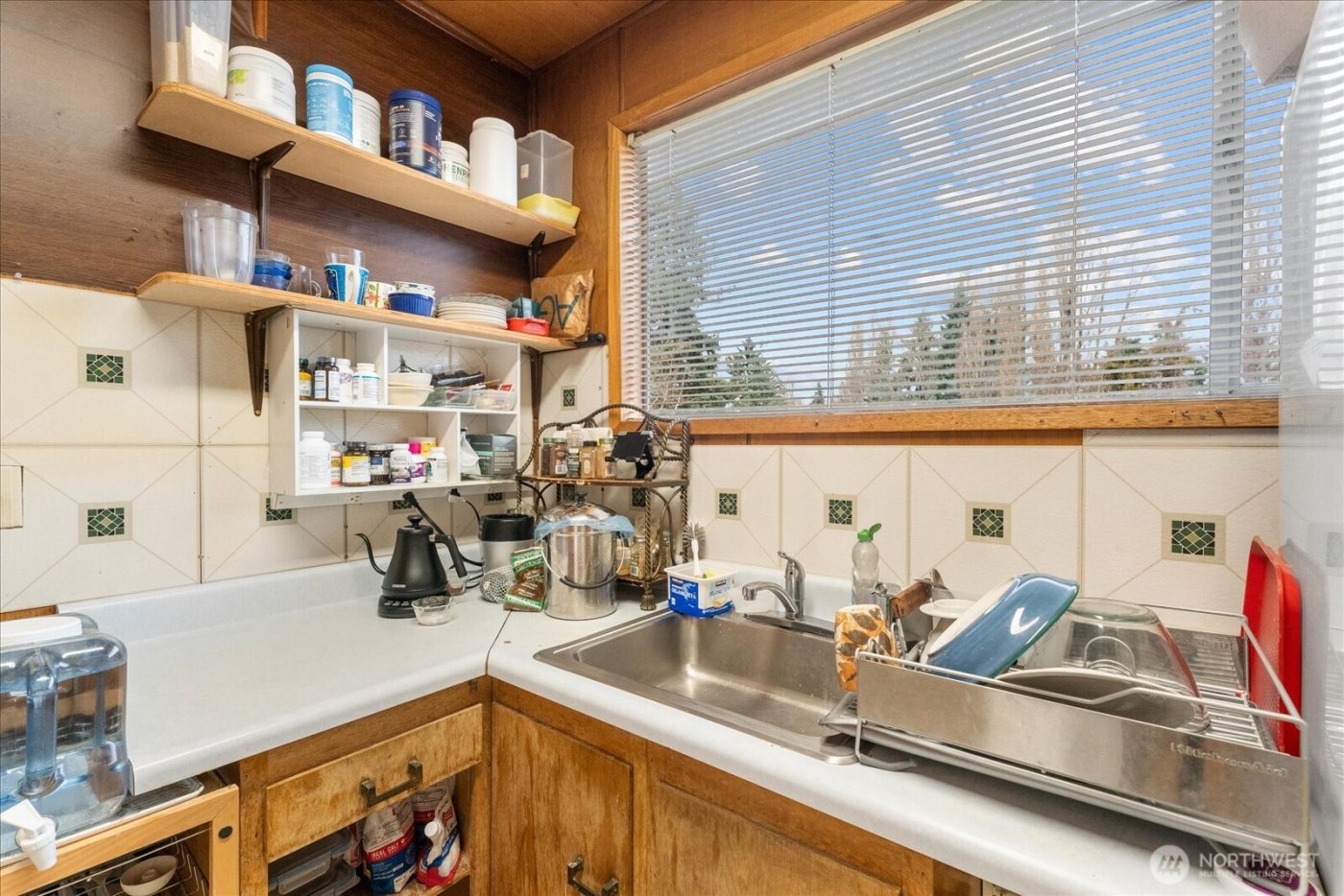 16545 Des Moines Memorial Drive S, Burien, WA 98148