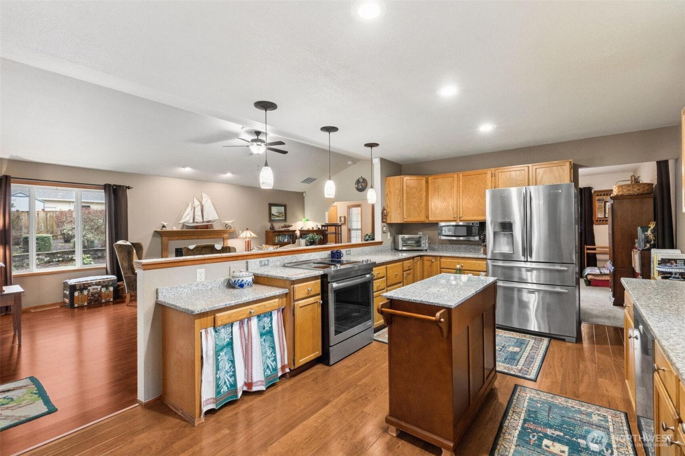 7206 Deerfield Park Drive NE, Olympia, WA 98516