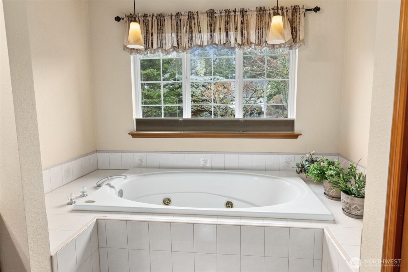 7206 Deerfield Park Drive NE, Olympia, WA 98516