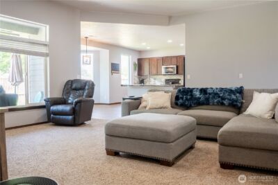 10 Wilshire Street , Walla Walla, WA 99362 - Photo 2