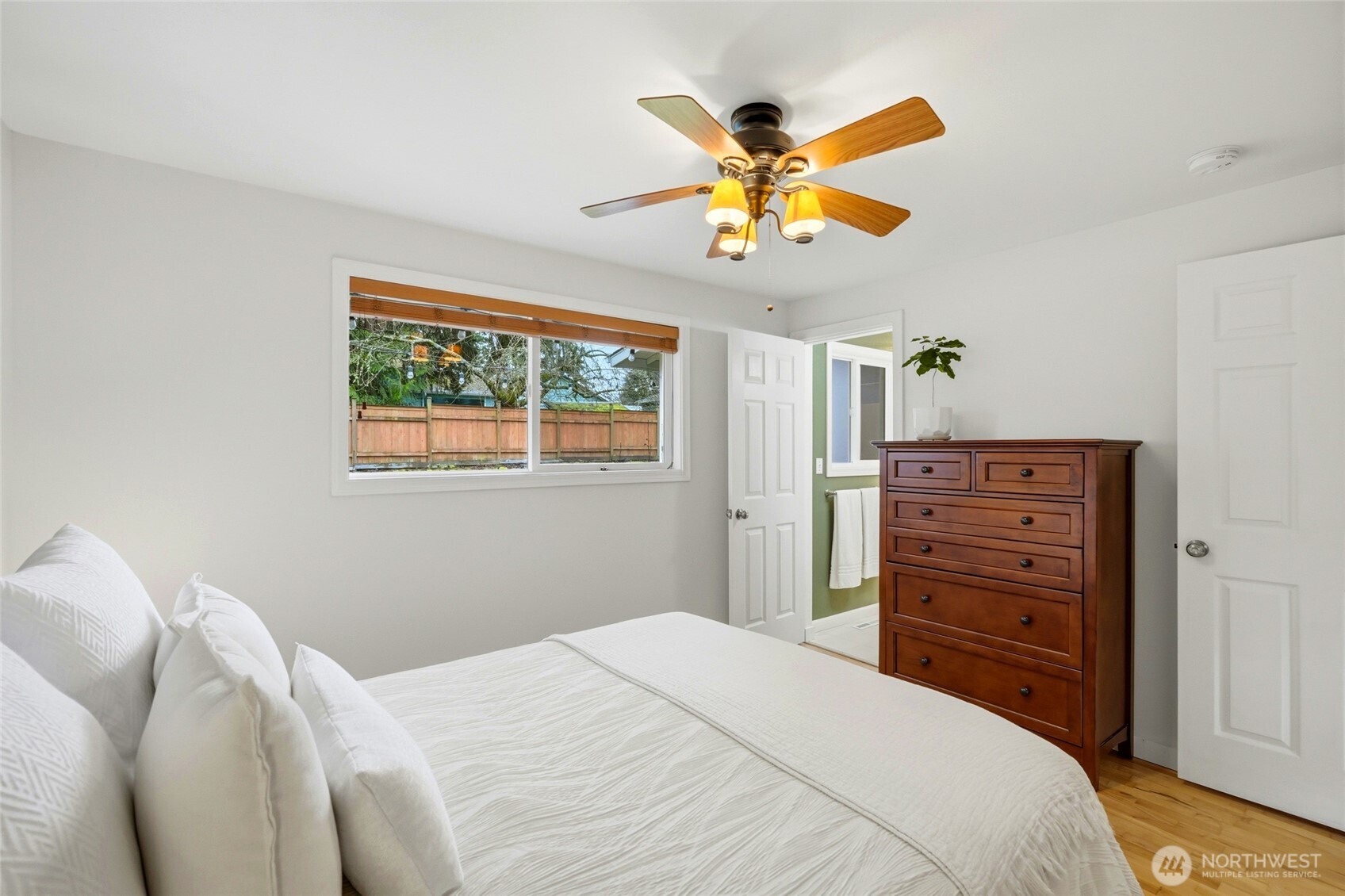 7804 200th Street SW, Edmonds, WA 98026