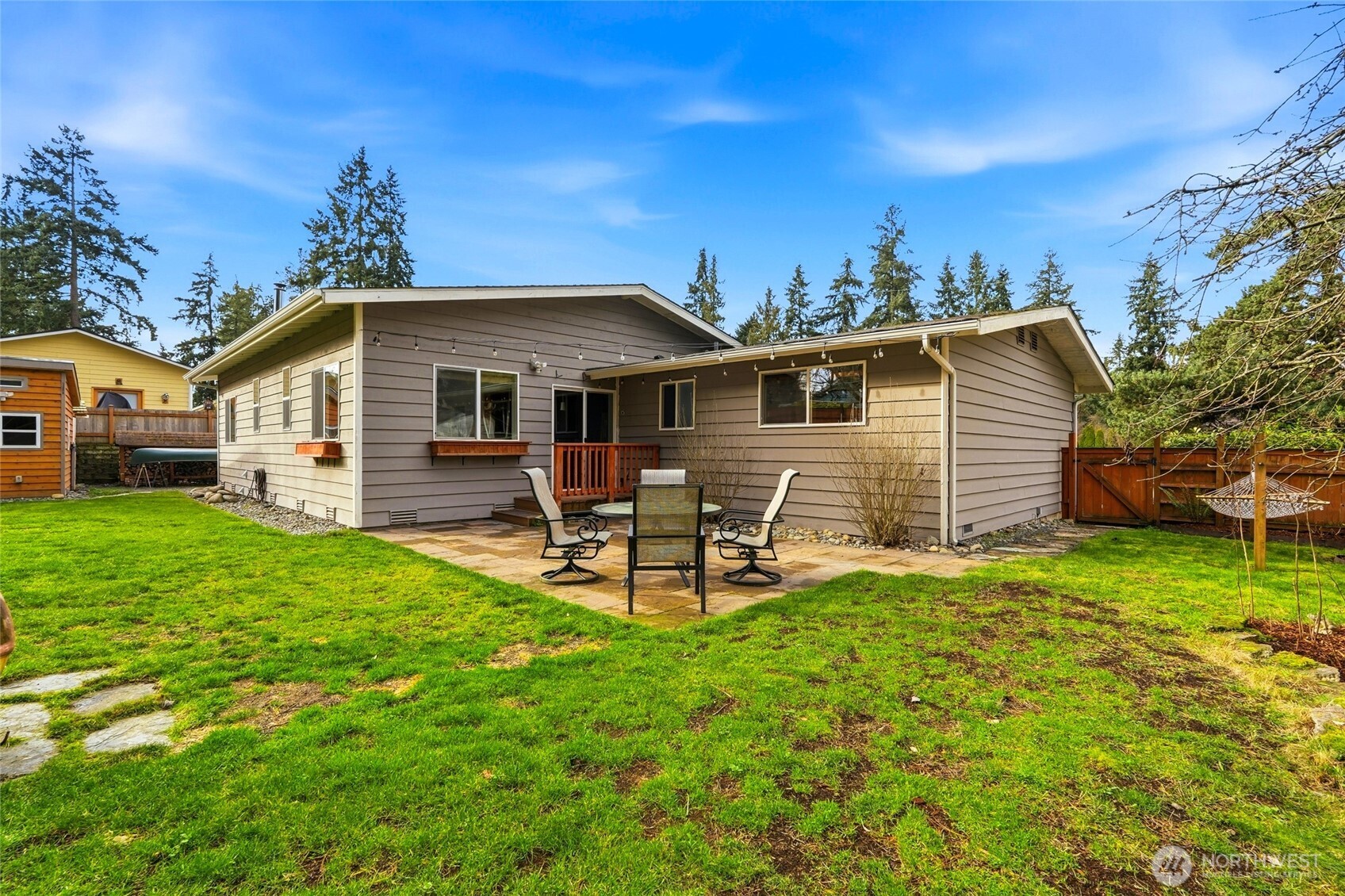 7804 200th Street SW, Edmonds, WA 98026