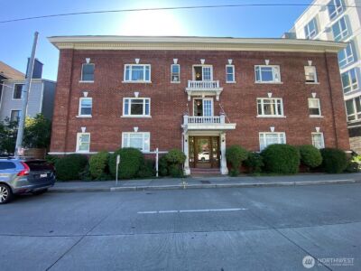 4725 15th Avenue NE #14, Seattle, WA 98105 - Photo 2