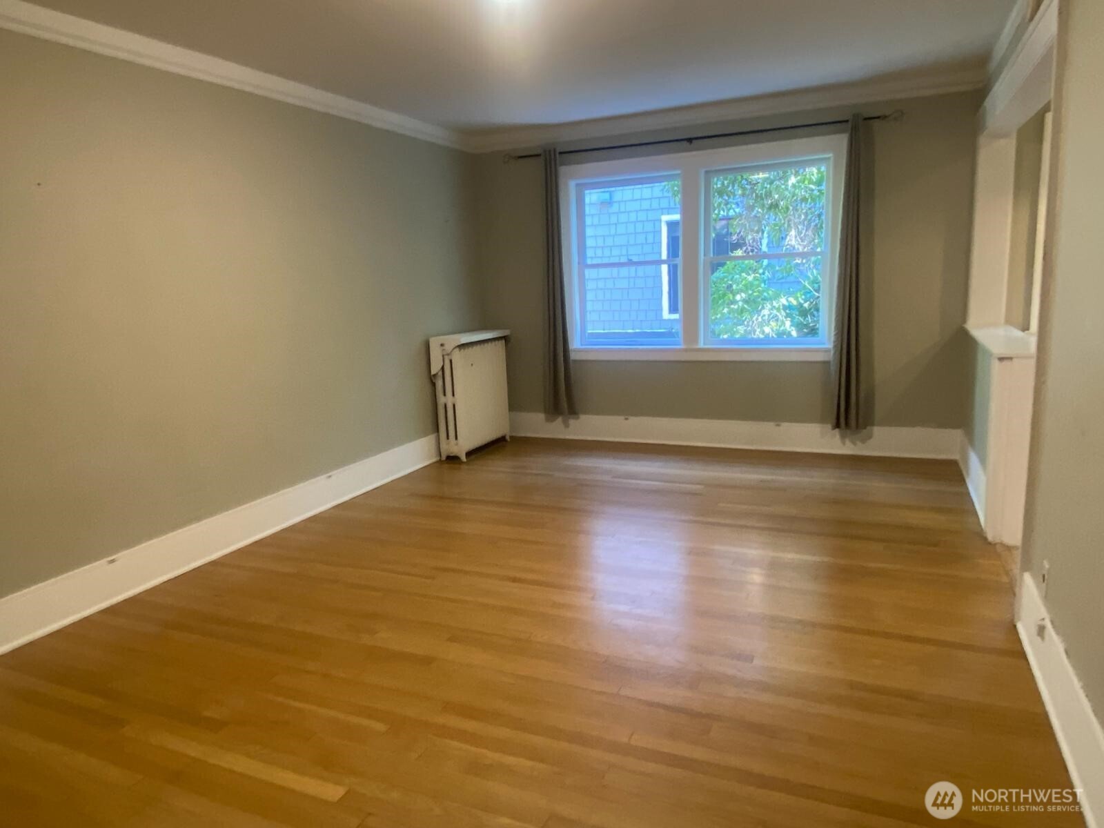 4725 15th Avenue NE #14, Seattle, WA 98105