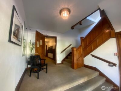 4725 15th Avenue NE #14, Seattle, WA 98105 - Photo 9