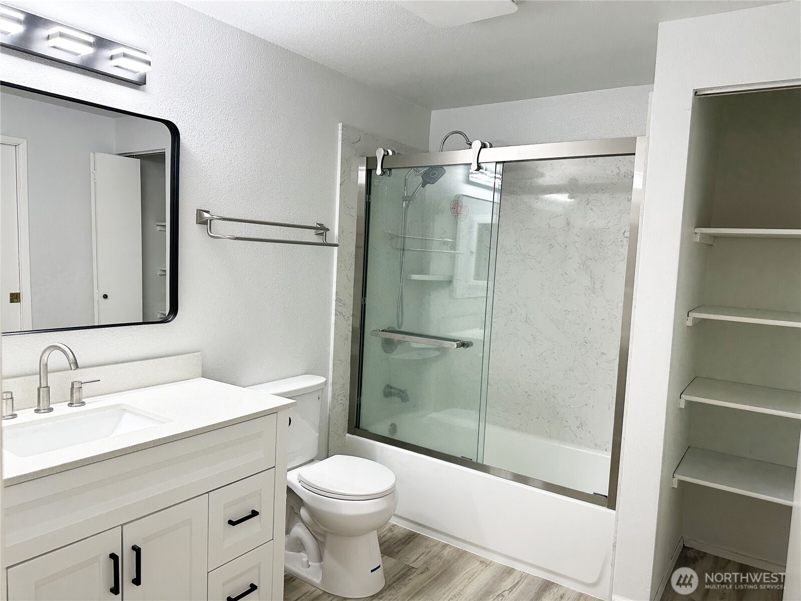 25051 144th PL SE Kent WA 98042 , Kent, WA 98042