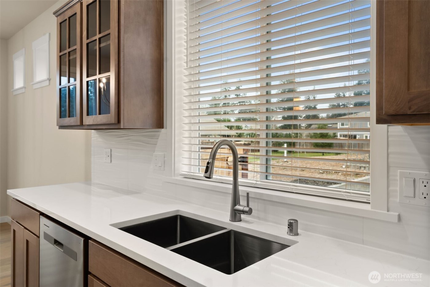 9057 Wyatt Loop SE, Tumwater, WA 98501