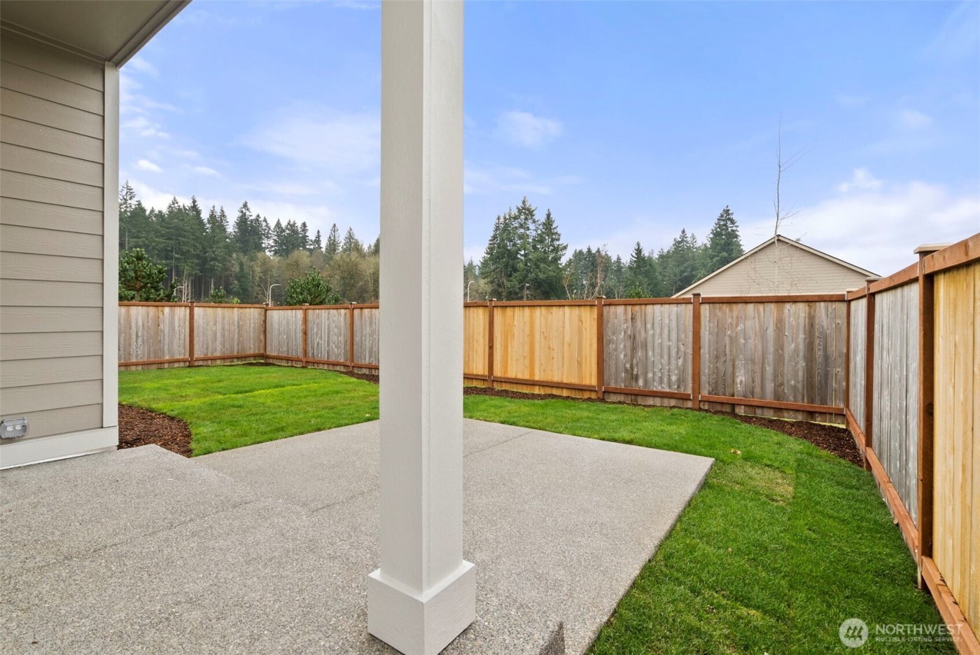 9057 Wyatt Loop SE, Tumwater, WA 98501