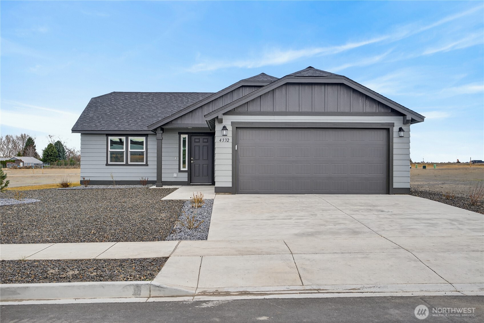 4332 W Sand Hill St , Moses Lake, WA 98837