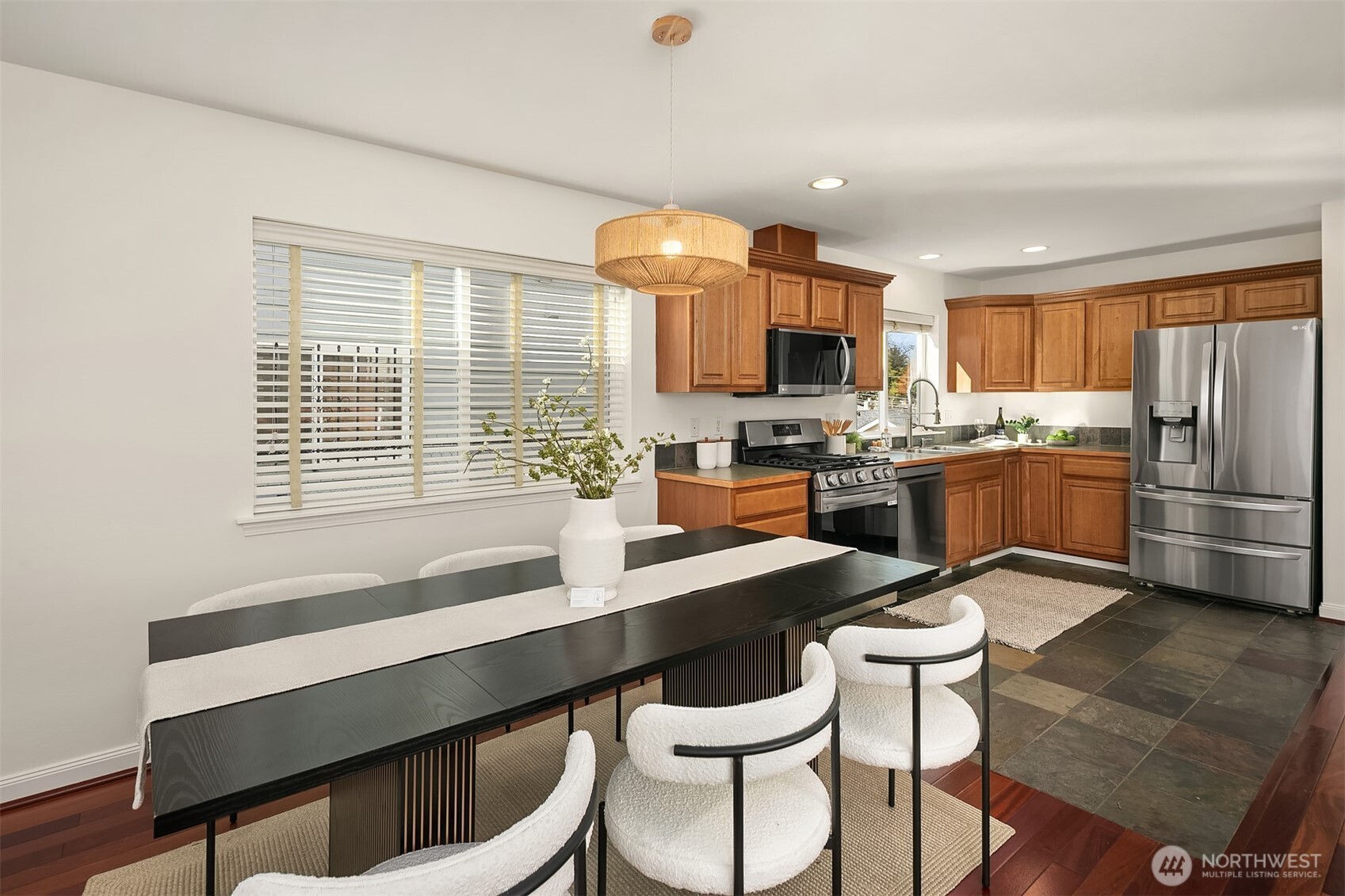 3932 S Lucile Street , Seattle, WA 98118