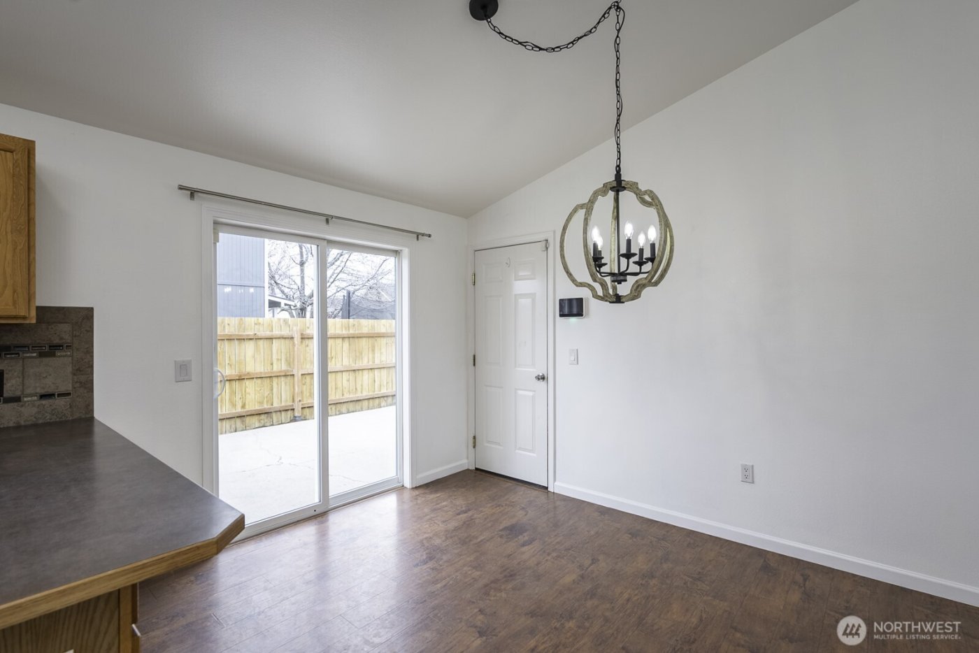 1401 S Hamilton Road , Moses Lake, WA 98837