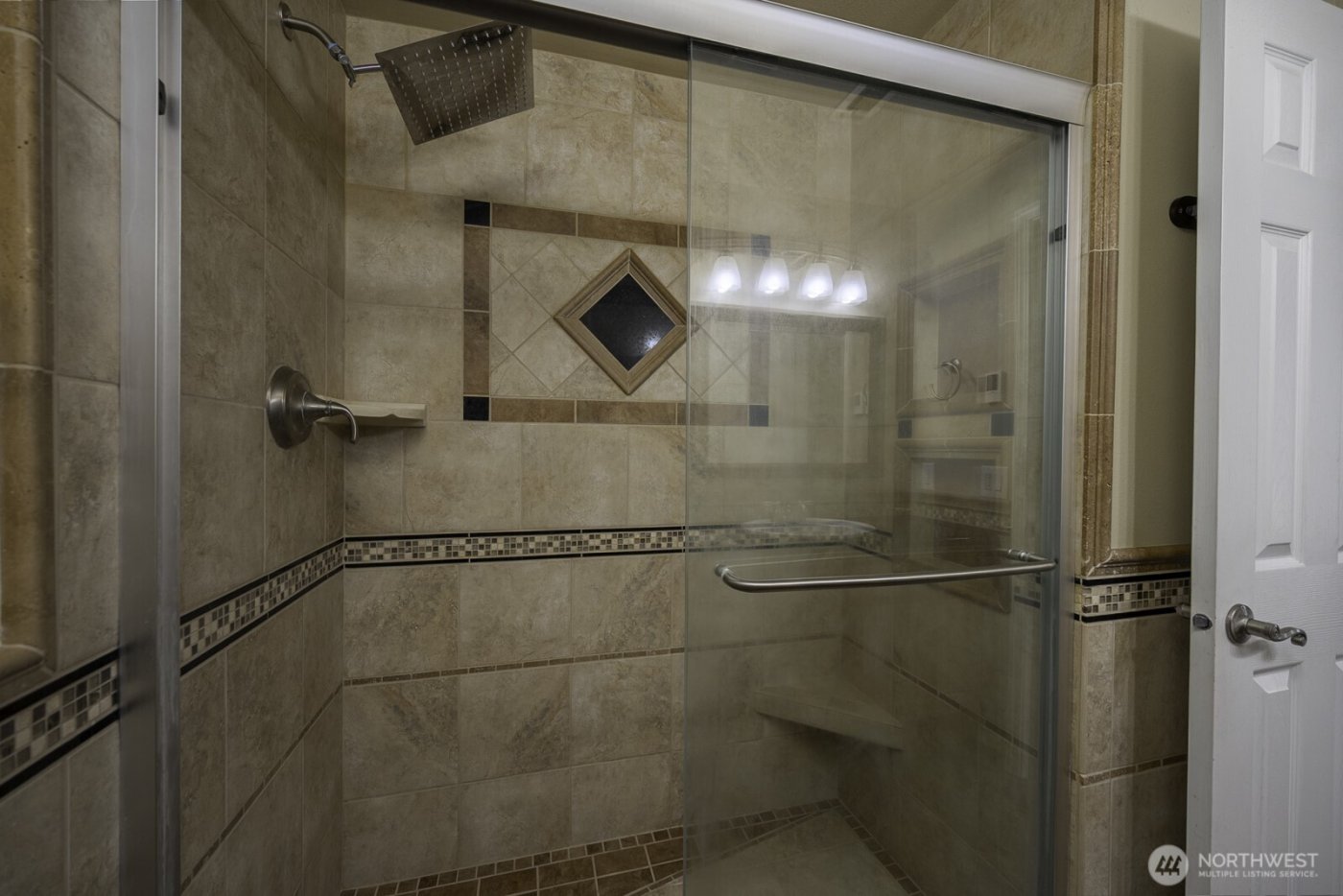 1401 S Hamilton Road , Moses Lake, WA 98837