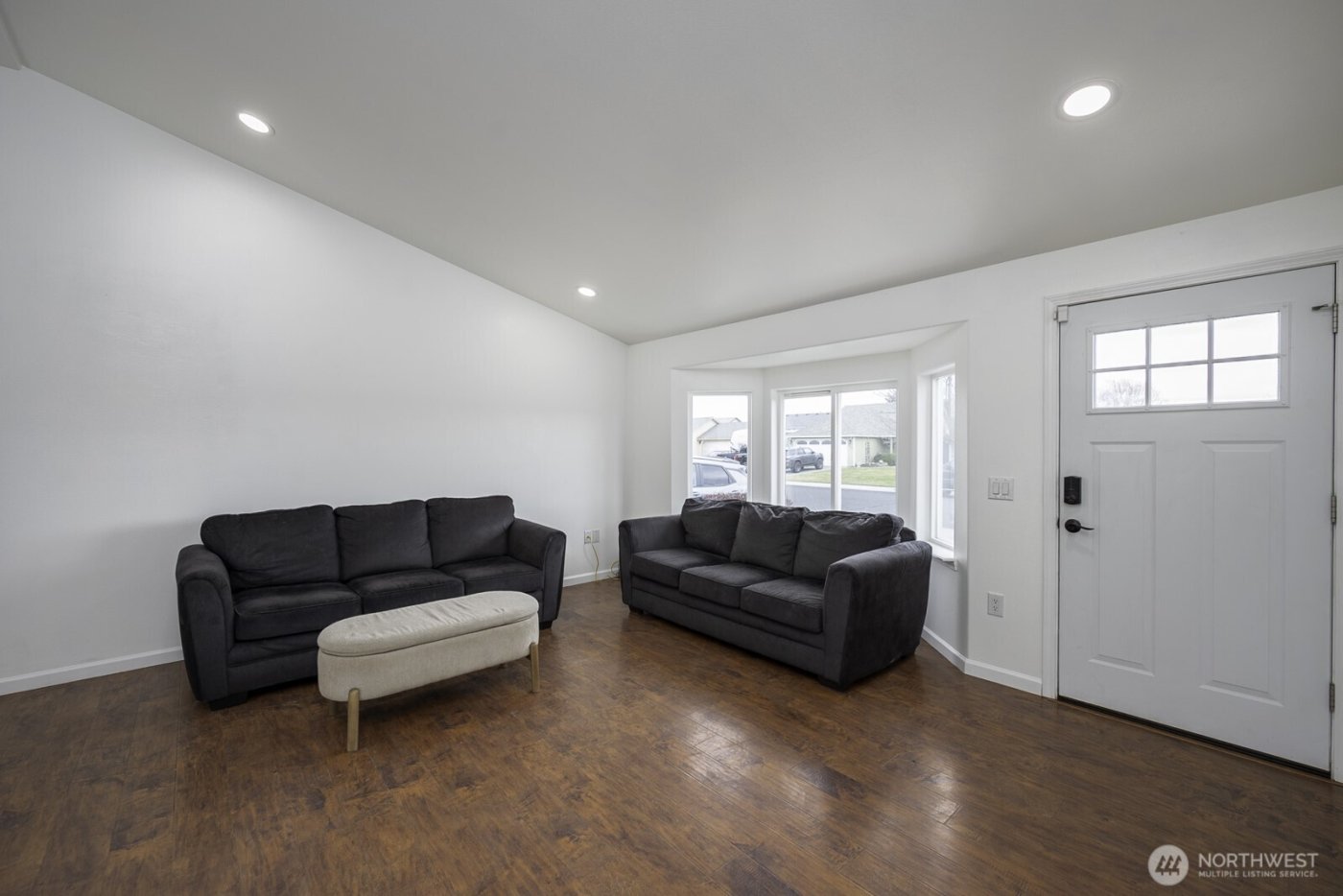 1401 S Hamilton Road , Moses Lake, WA 98837