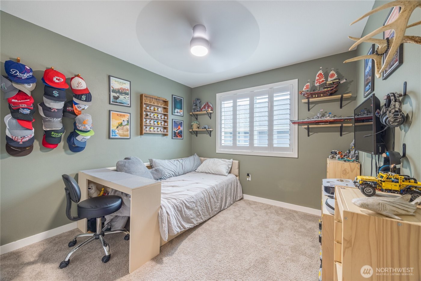 3703 Page Street , Port Angeles, WA 98362