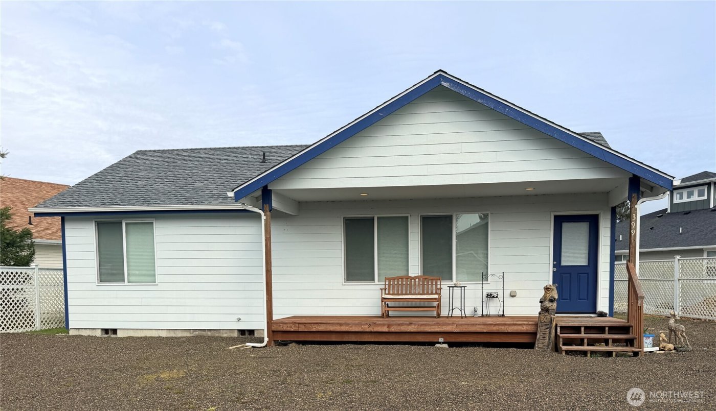 399 N Razor Clam Drive SW, Ocean Shores, WA 98569