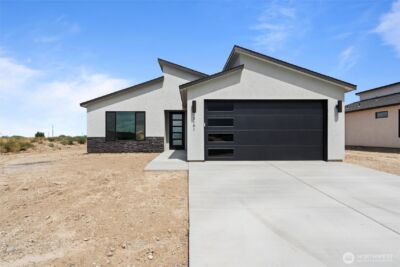 1239 E Mt Hood Street , Othello, WA 99344