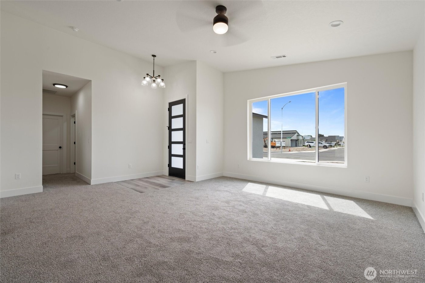 1239 E Mt Hood Street , Othello, WA 99344