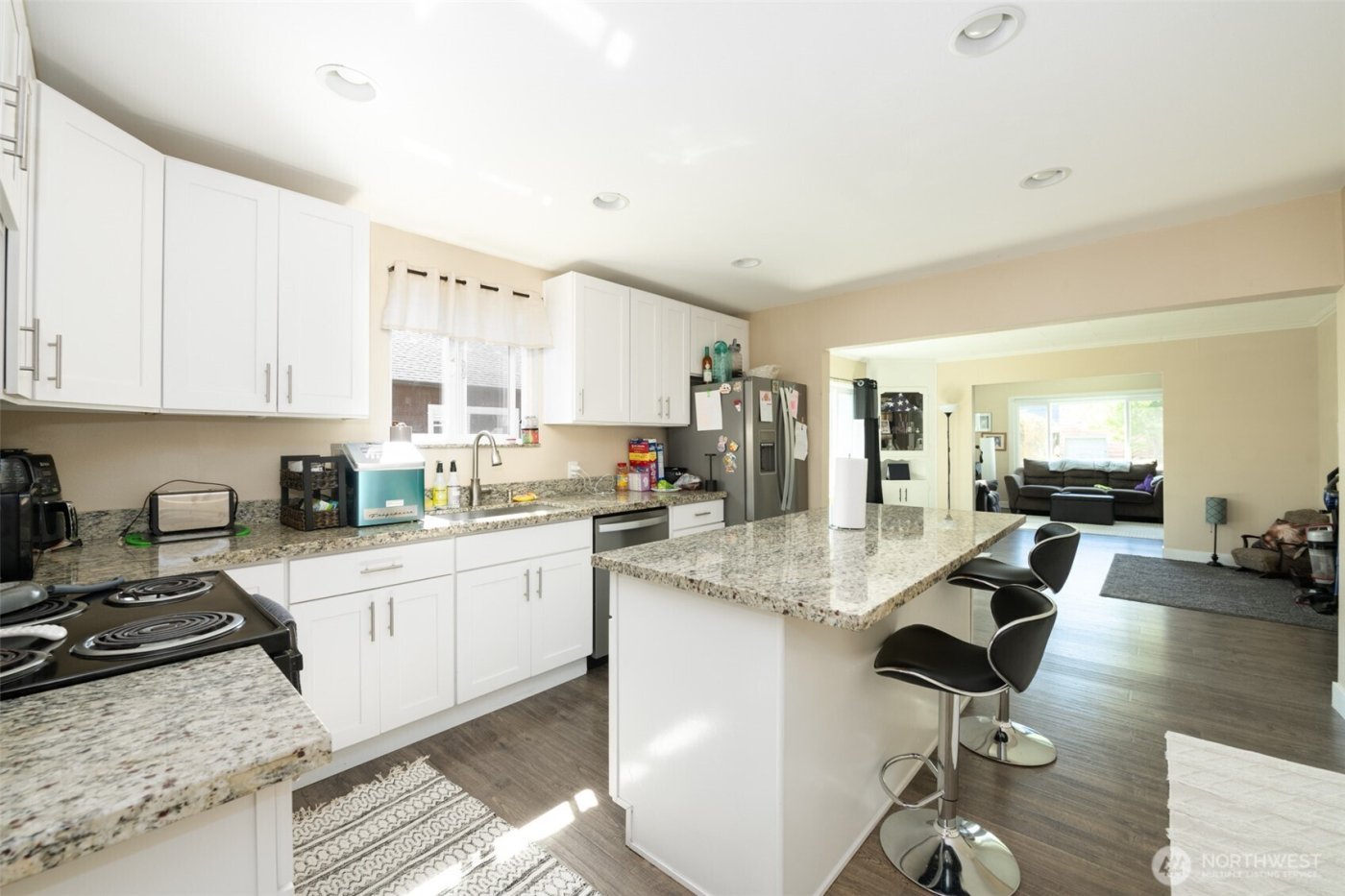 2515 Sumner Avenue , Hoquiam, WA 98550