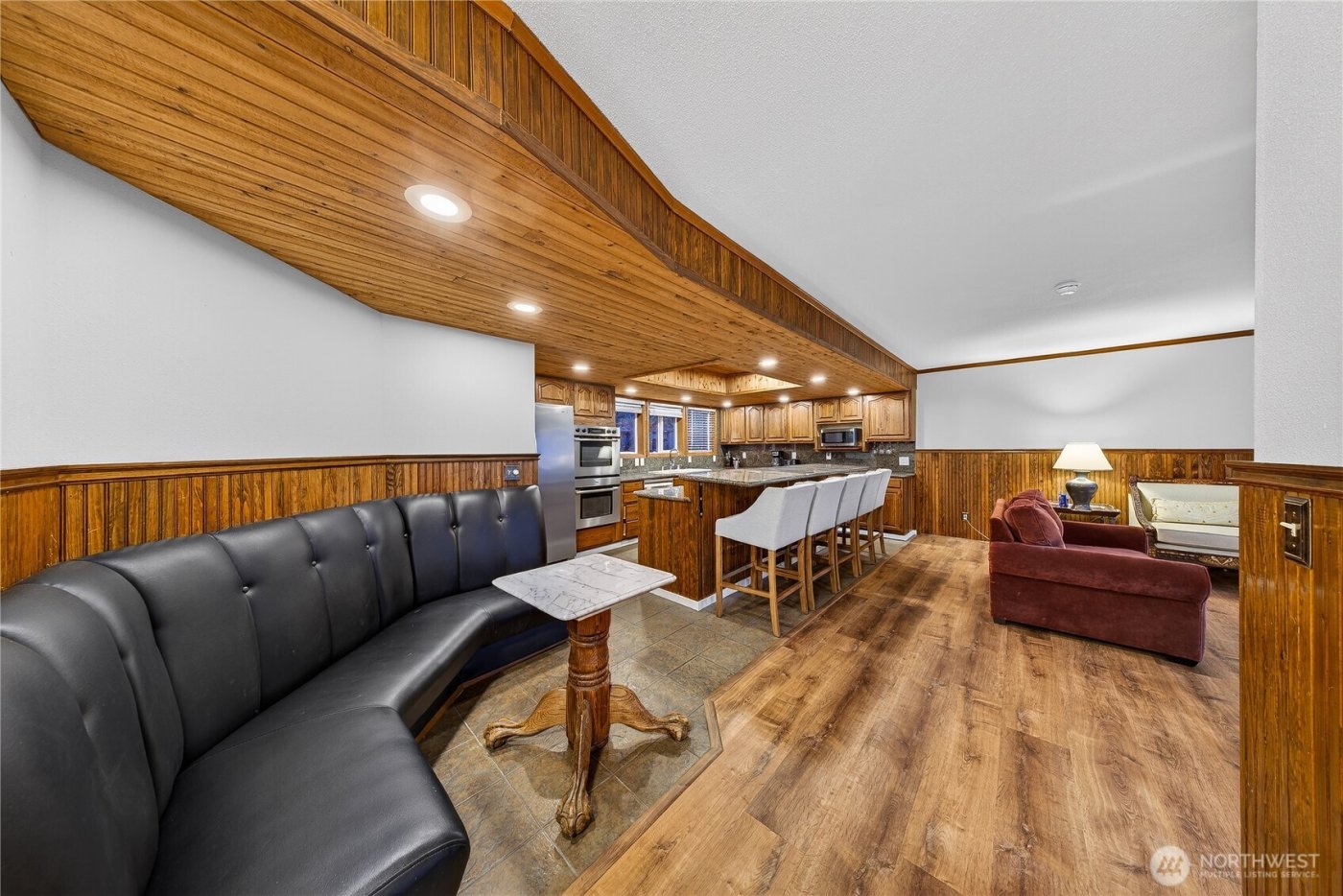 5972 Hastings Road , Clinton, WA 98236