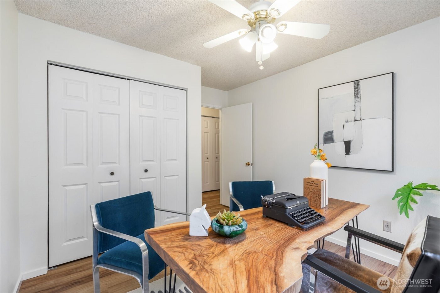 2858 32nd Avenue W #106, Seattle, WA 98119