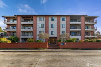 2858 32nd Avenue W #106, Seattle, WA 98119 - Photo 5