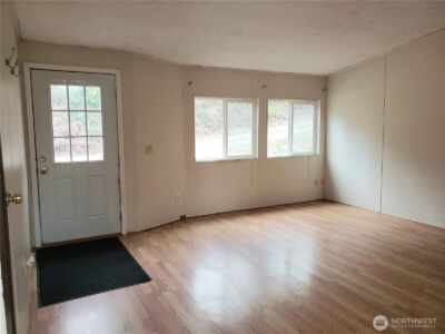 216 205th Avenue E, Lake Tapps, WA 98391-9342 - Photo 11