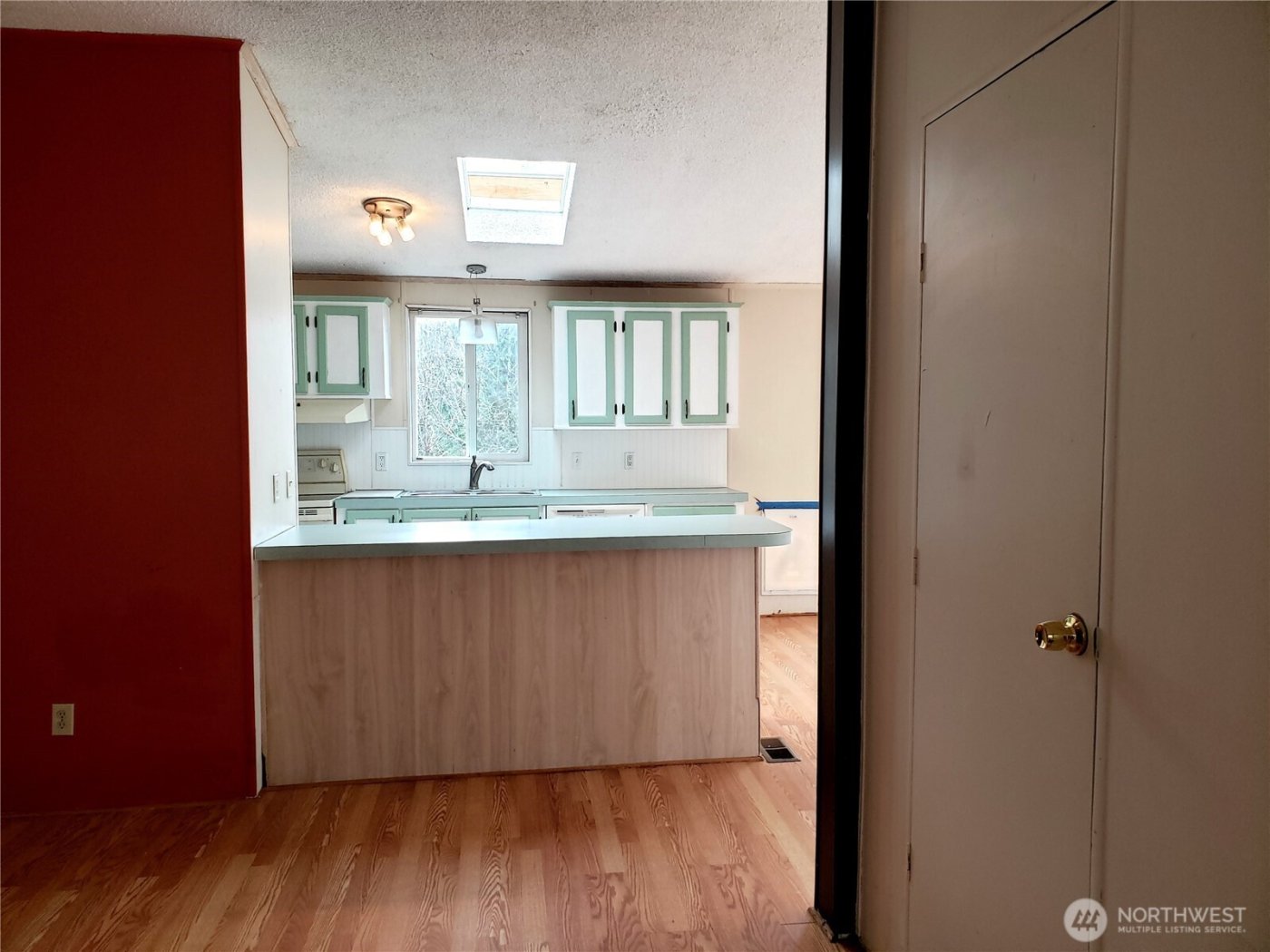 216 205th Avenue E, Lake Tapps, WA 98391-9342